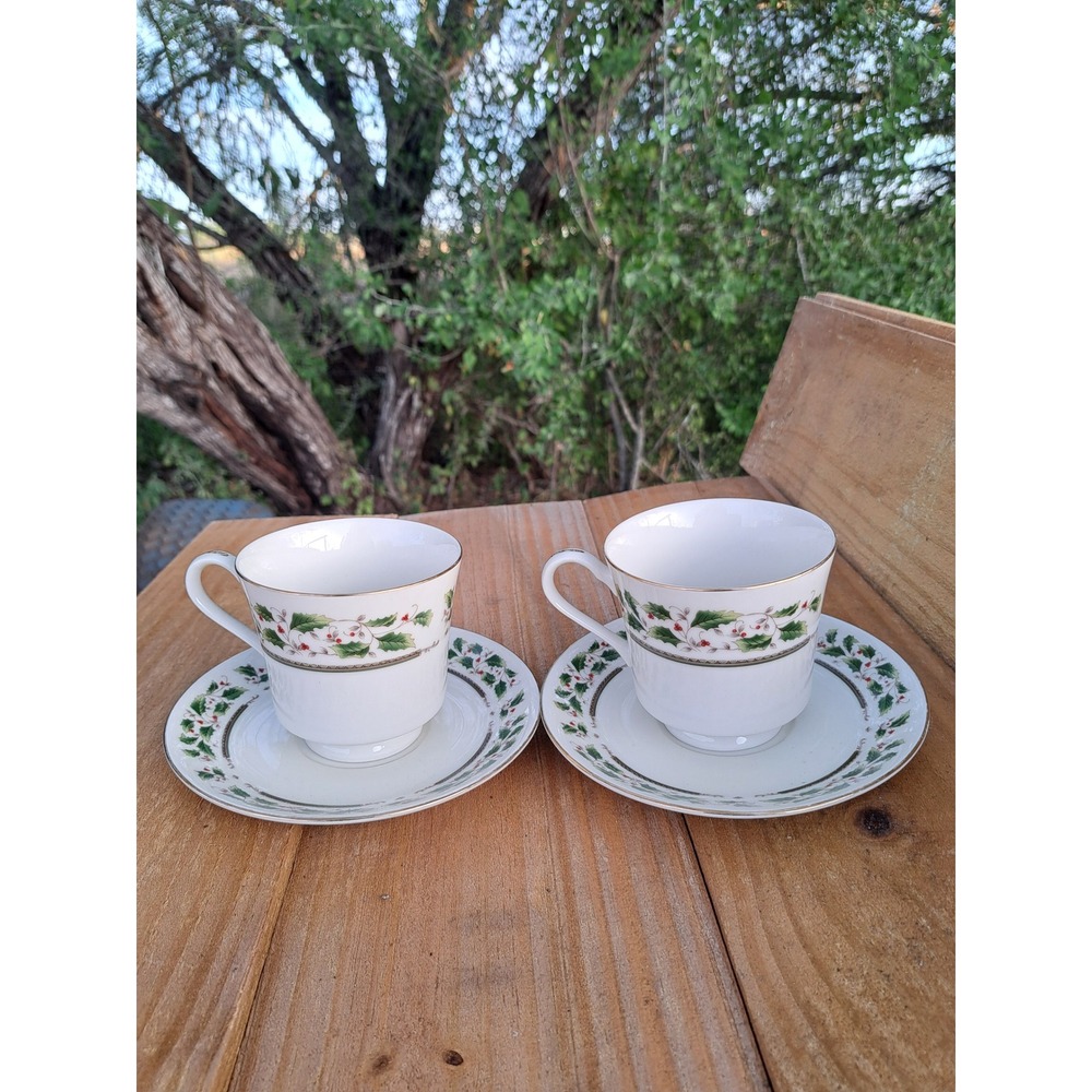 Royal Limited Holly Holiday Tea Cup and Saucer Set of 2 Christmas China Japan